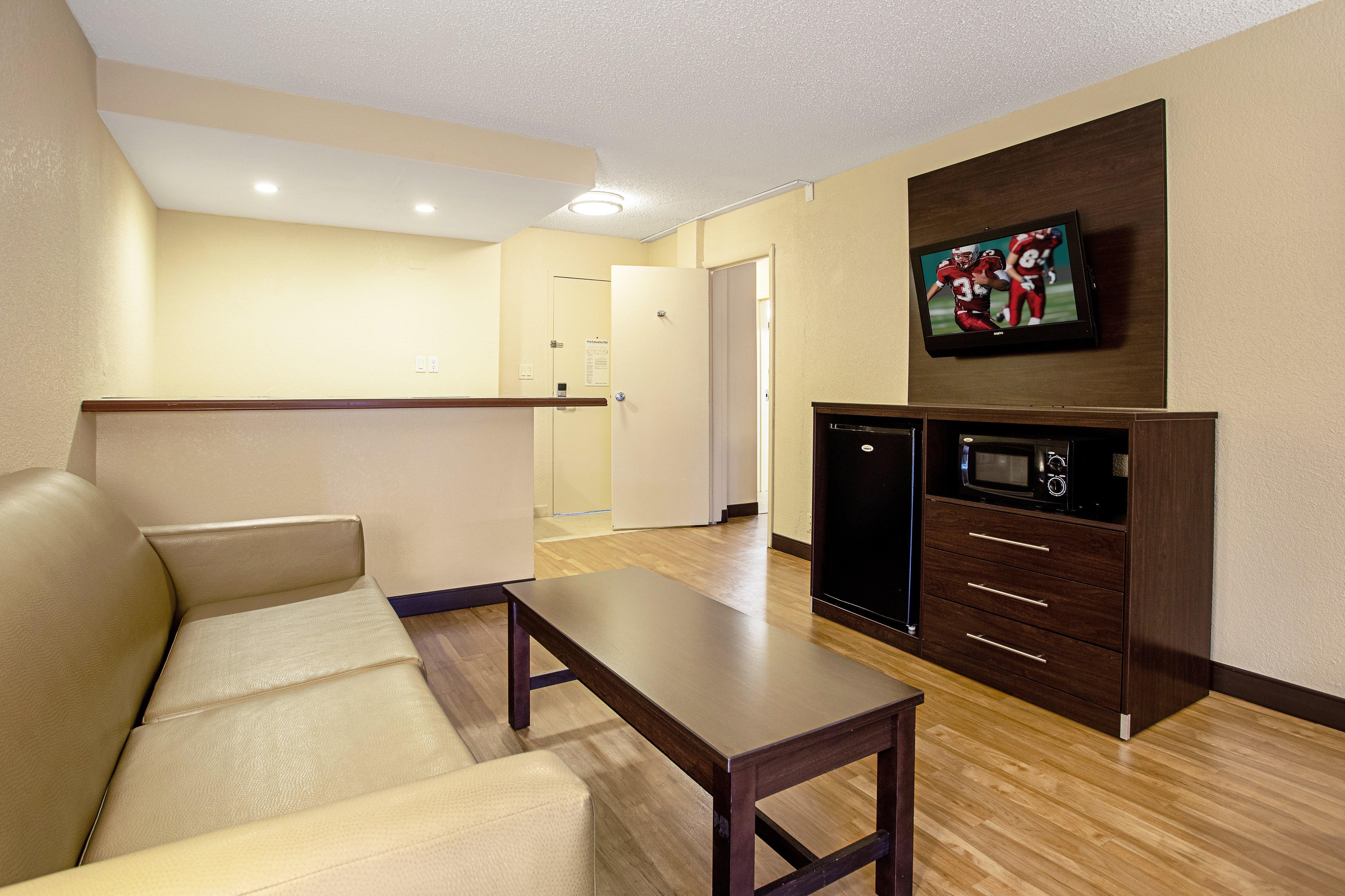 Red Roof Inn Plus+ Wichita East Zewnętrze zdjęcie