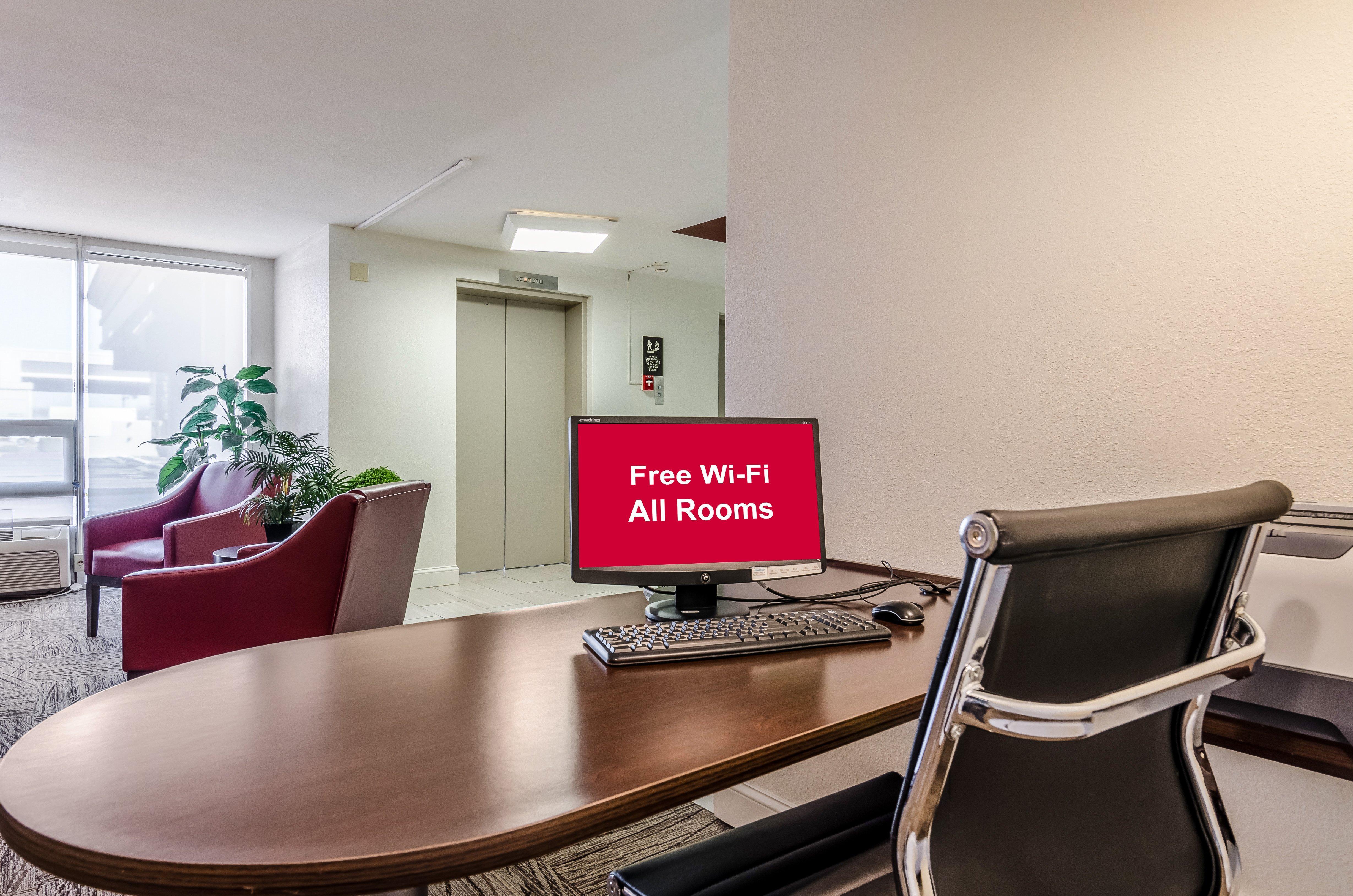 Red Roof Inn Plus+ Wichita East Zewnętrze zdjęcie