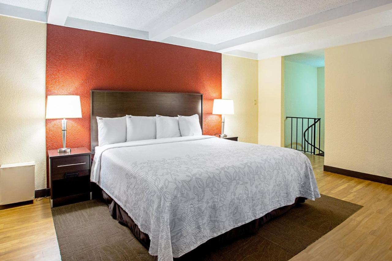 Red Roof Inn Plus+ Wichita East Zewnętrze zdjęcie