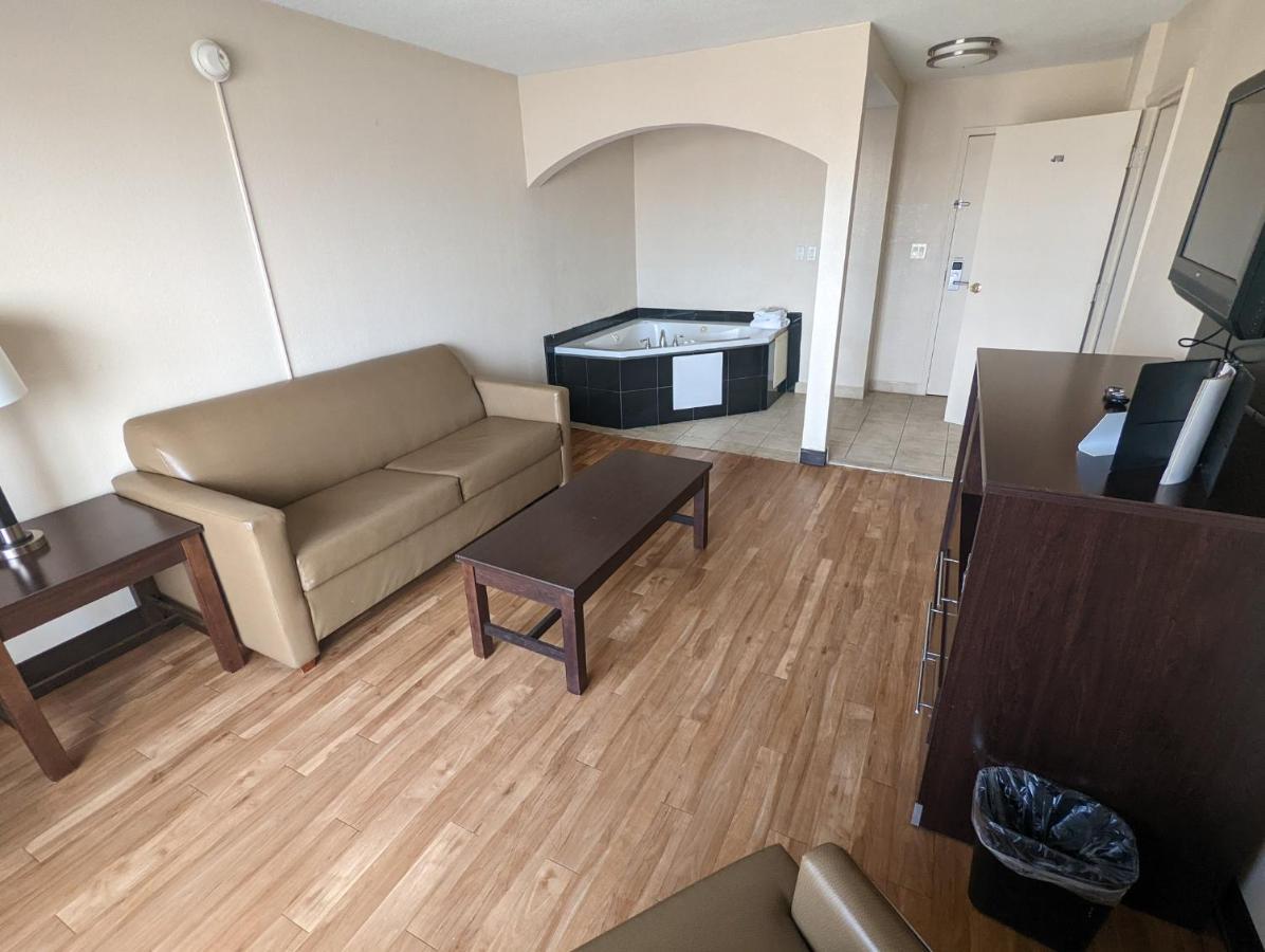 Red Roof Inn Plus+ Wichita East Zewnętrze zdjęcie